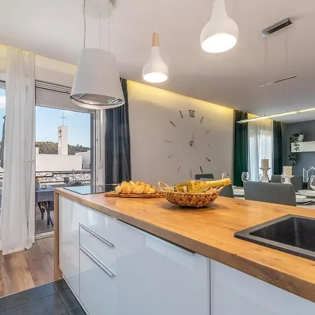 Tragos Apartment Trogir