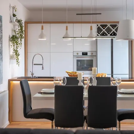 Apartment Tragos