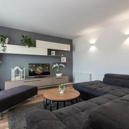 Tragos Apartment