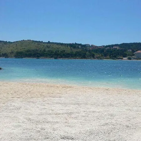 Tragos تروغير
