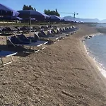 アパート Tragos トロギール