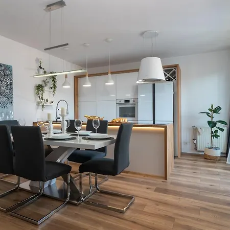 Apartman Tragos